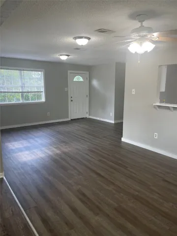 $1,700 | 19278 County Road 927A, Alvin, TX 77511