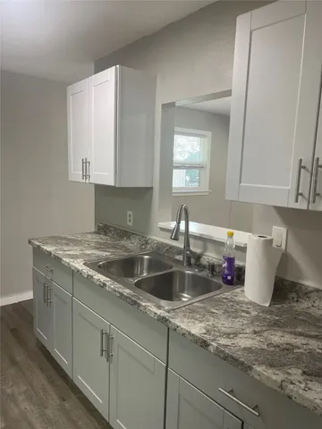 $1,700 | 19278 County Road 927A, Alvin, TX 77511