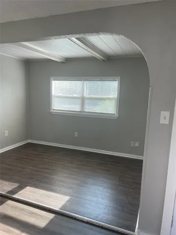 $1,700 | 19278 County Road 927A, Alvin, TX 77511