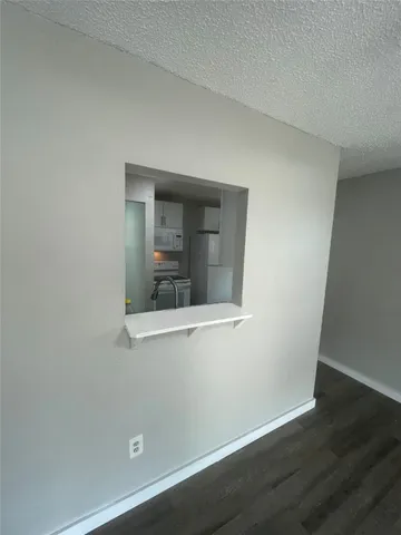 $1,700 | 19278 County Road 927A, Alvin, TX 77511