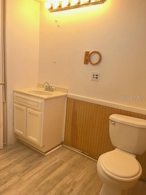 10315 Cortez Road West, Unit 15G Bradenton, FL 34210 - Photo 13 of 77 a bathroom with a toilet and a sink