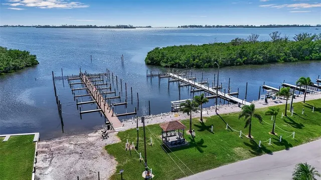 $164,900 | 10315 Cortez Road West, Unit 15G, Bradenton, FL 34210