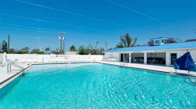 $164,900 | 10315 Cortez Road West, Unit 15G, Bradenton, FL 34210