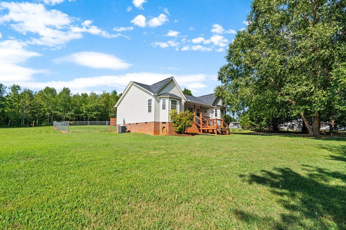 1301 Foster Road Inman, SC 29349 - Photo 4 of 28