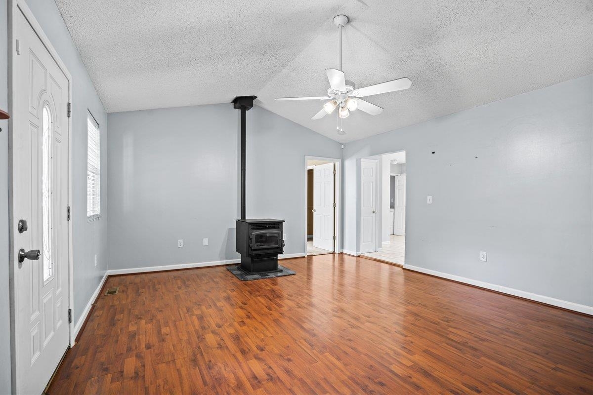 1301 Foster Road Inman, SC 29349 - Photo 6 of 28