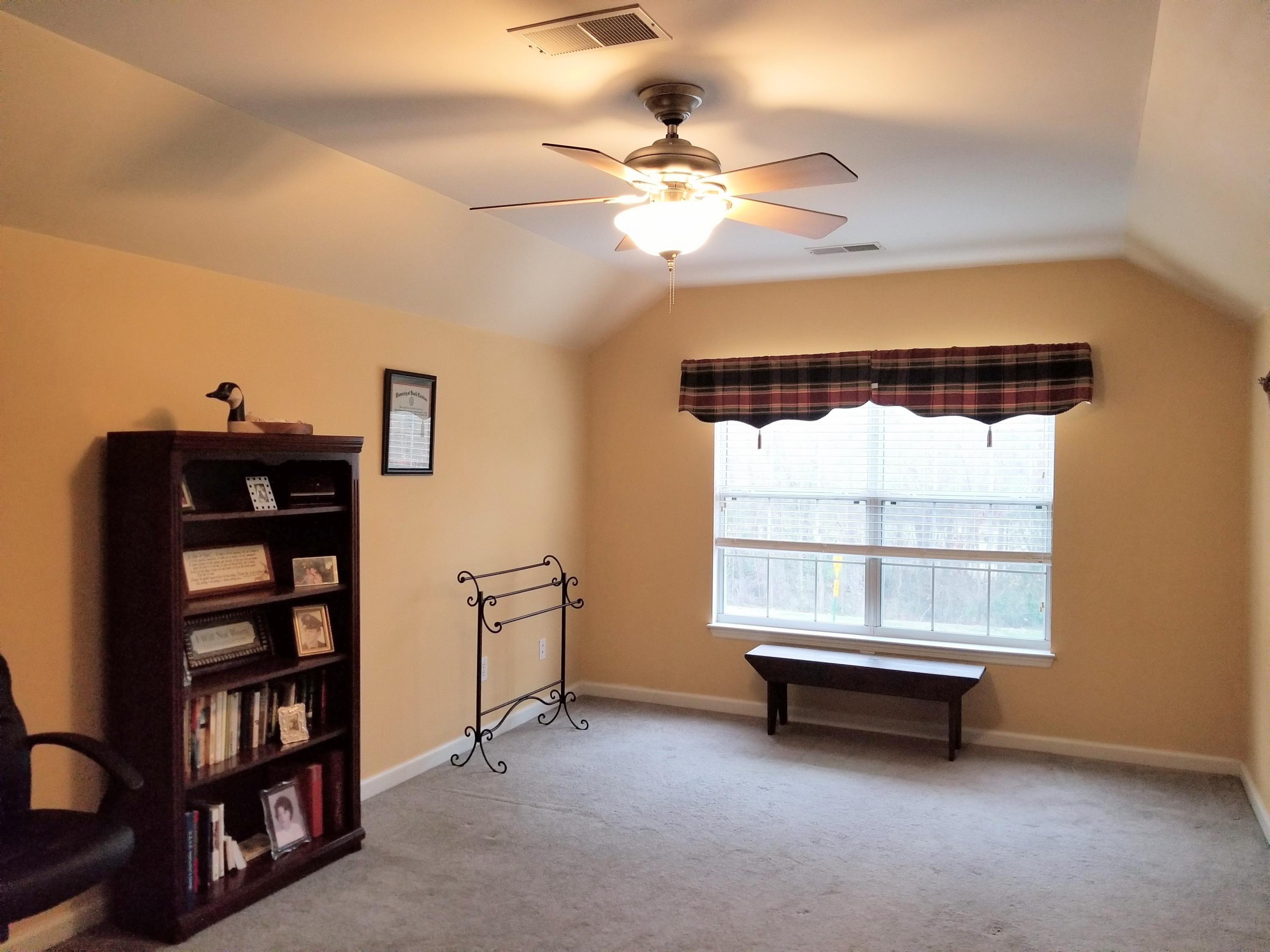 9343 Harroway Road Summerville, SC 29485 - Photo 21 of 41 Spacious FROG0210217_131823