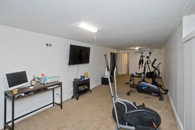 $255,000 | 27 Middlebrook Drive, Springfield, MA 01129