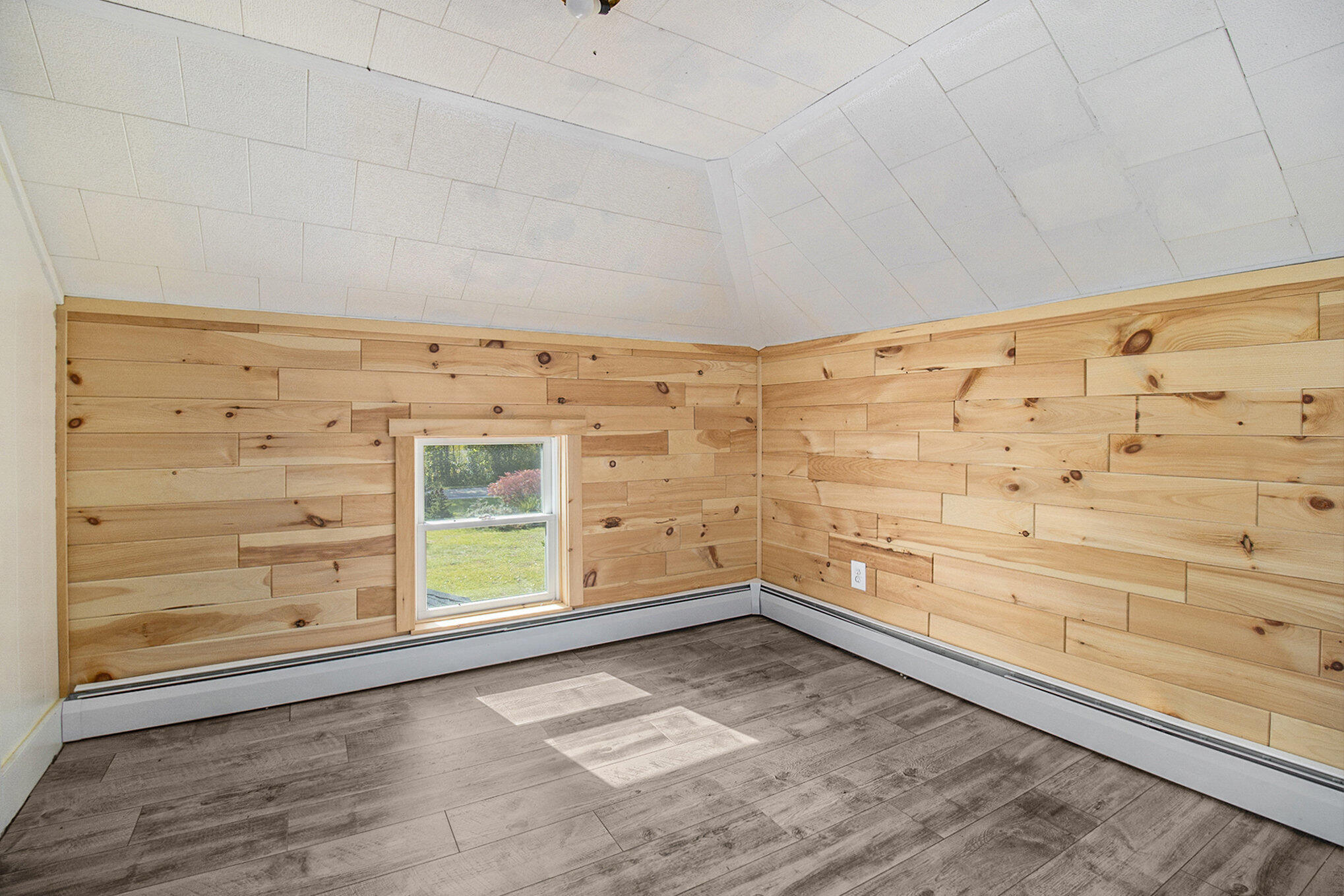 2702 East Hoague Road Free Soil, MI 49411 - Photo 20 of 43 3rd Bedroom