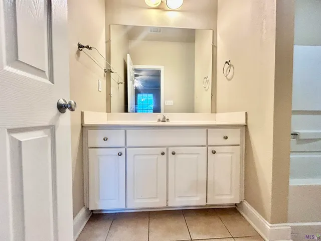 $192,000 | 4441 Burbank Drive, Unit 708, Baton Rouge, LA 70820