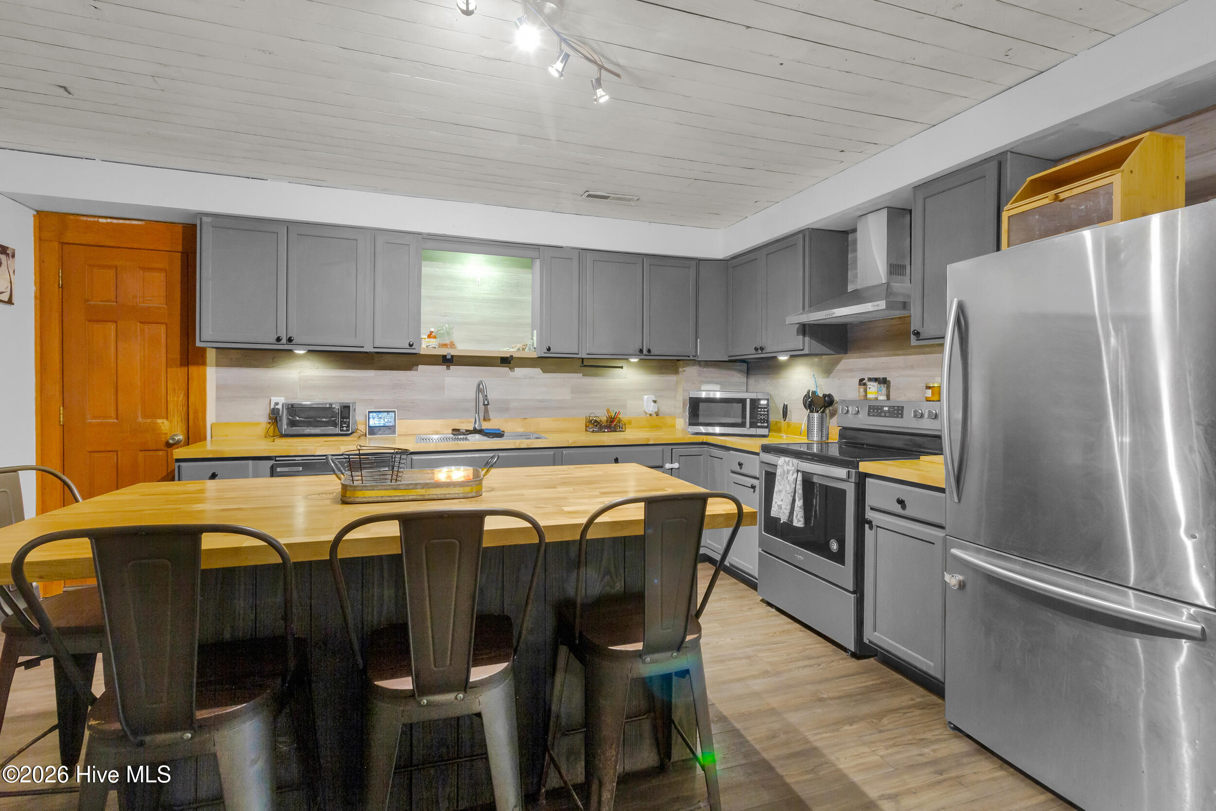 614 West Thurman Road New Bern, NC 28562 - Photo 9 of 52 12_img_0607ssr