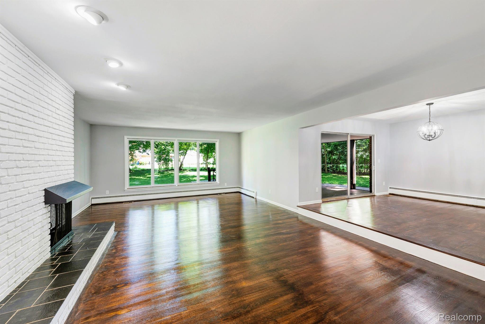 26426 Graham Road Redford, MI 48239 - Photo 22 of 50 LIVING ROOM ENTRY LEVEL