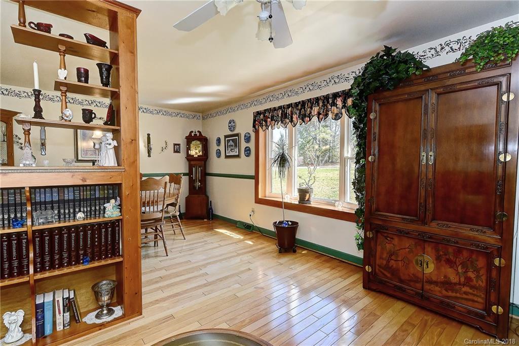 211 Essaw Road Waxhaw, NC 28173 - Photo 4 of 35 Gallery Image 4