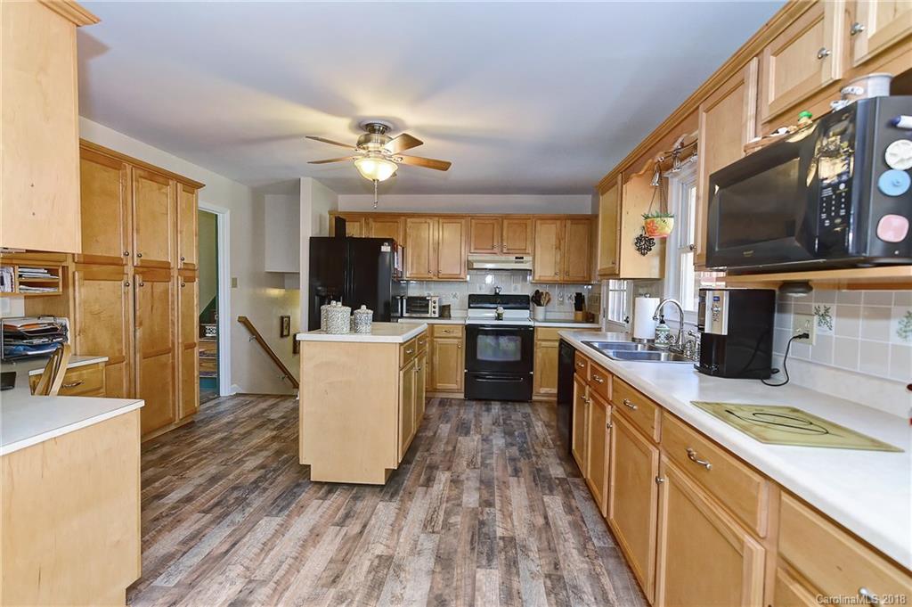 211 Essaw Road Waxhaw, NC 28173 - Photo 8 of 35 Gallery Image 8