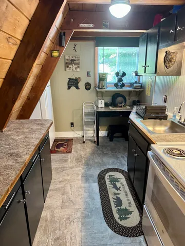 $2,200 | 41 Miller's Run, Bethlehem, NH 03574