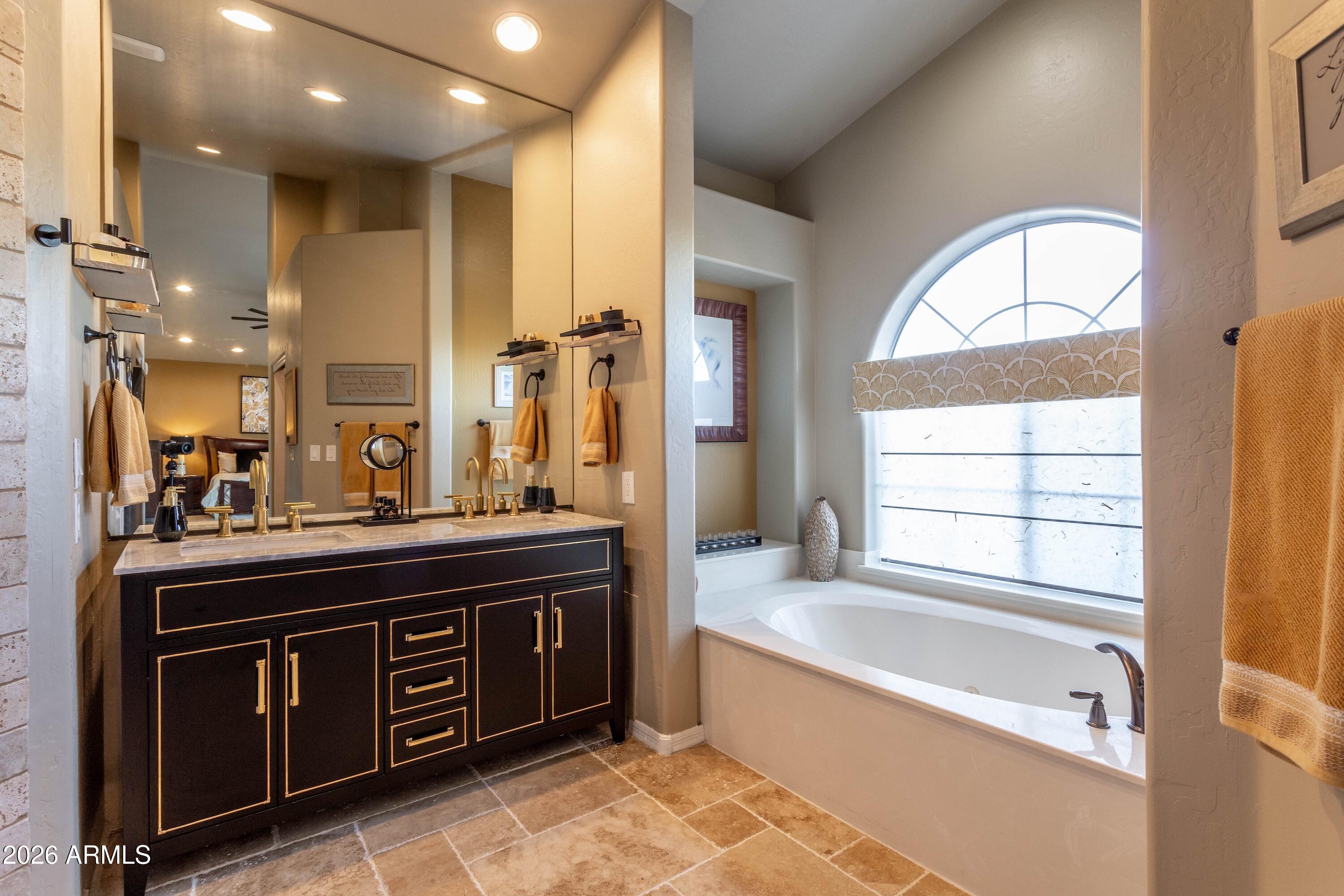 4727 East Rancho Caliente Drive Cave Creek, AZ 85331 - Photo 42 of 76 primary bedroom bathroom