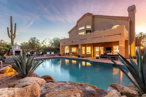 $1,374,900 | 4727 East Rancho Caliente Drive, Cave Creek, AZ 85331