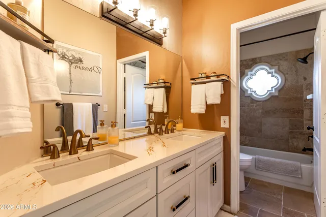 $1,374,900 | 4727 East Rancho Caliente Drive, Cave Creek, AZ 85331