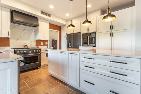 $1,374,900 | 4727 East Rancho Caliente Drive, Cave Creek, AZ 85331