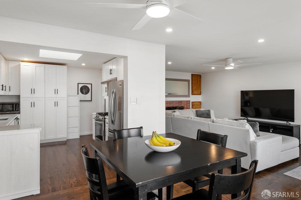 130 Bridgeview Drive San Francisco, CA 94124 - Photo 13 of 48