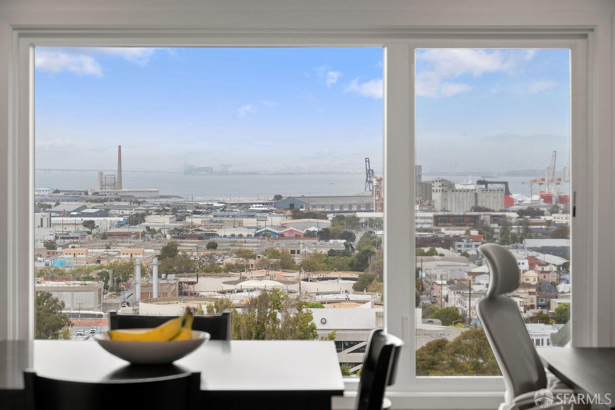 130 Bridgeview Drive San Francisco, CA 94124 - Photo 14 of 48