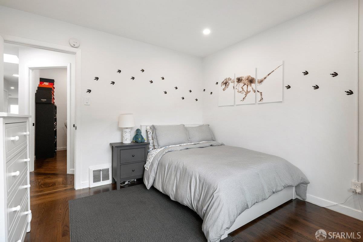 130 Bridgeview Drive San Francisco, CA 94124 - Photo 21 of 48