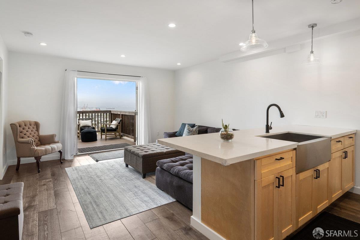 130 Bridgeview Drive San Francisco, CA 94124 - Photo 26 of 48