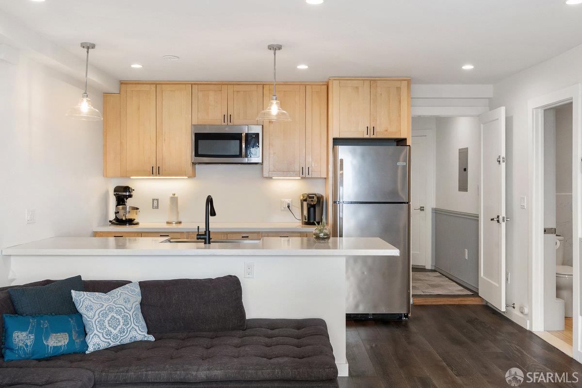 130 Bridgeview Drive San Francisco, CA 94124 - Photo 30 of 48