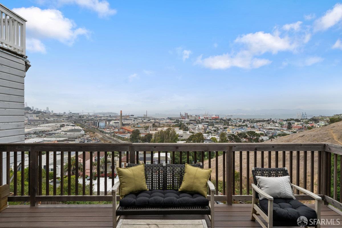 130 Bridgeview Drive San Francisco, CA 94124 - Photo 41 of 48