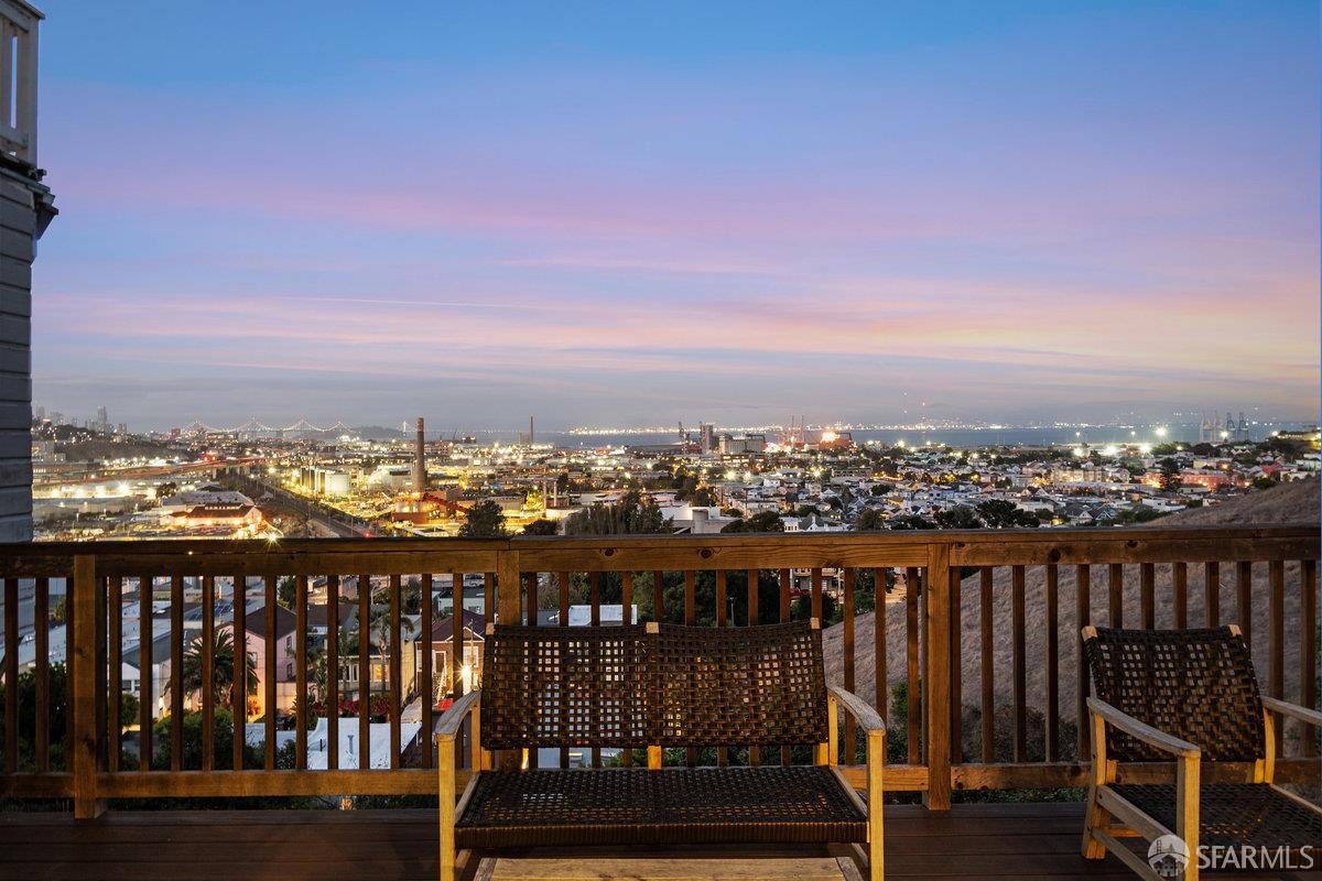 130 Bridgeview Drive San Francisco, CA 94124 - Photo 44 of 48