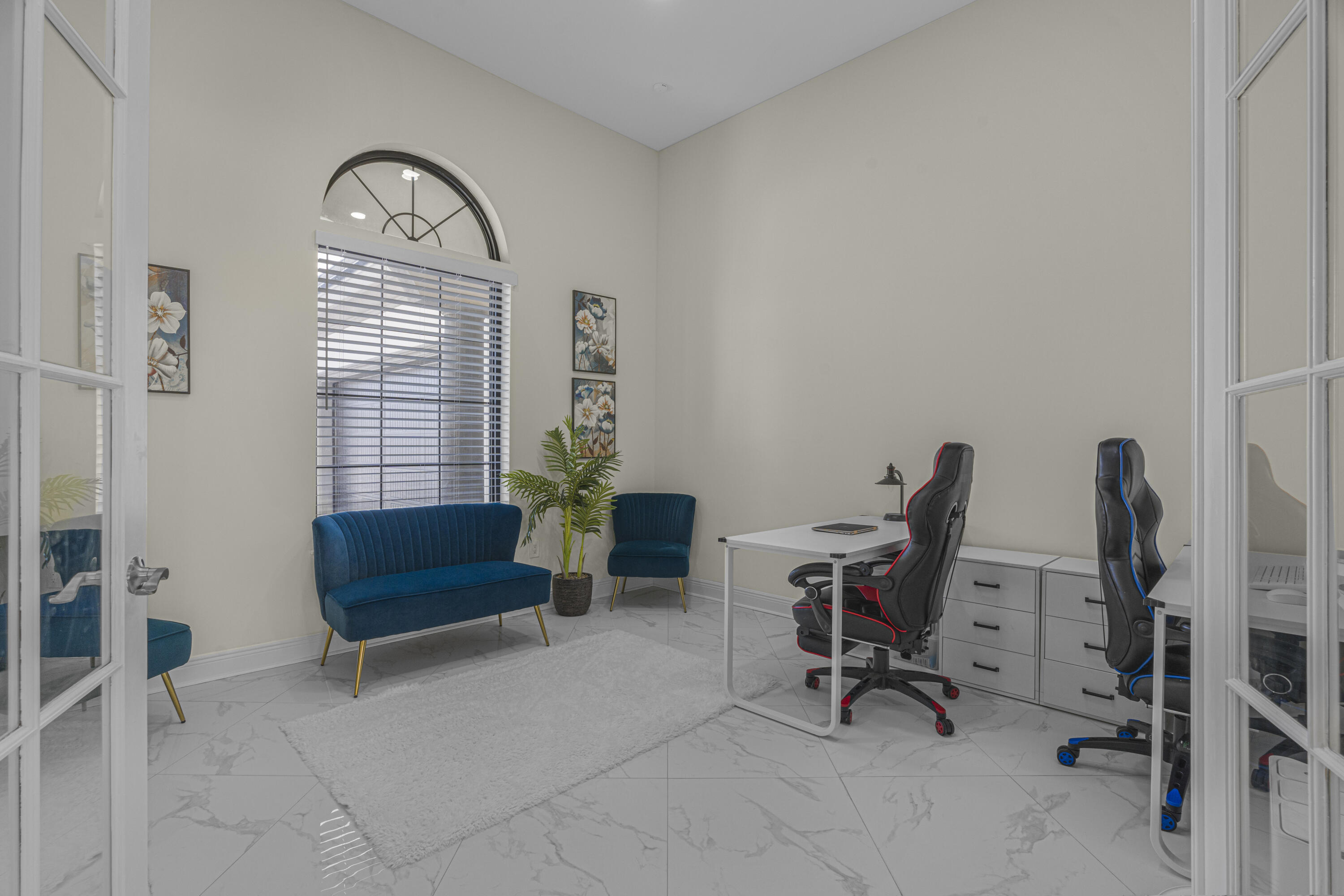 8073 Thoroughbred Road Pensacola, FL 32526 - Photo 46 of 65 a view of a livingroom with furniture