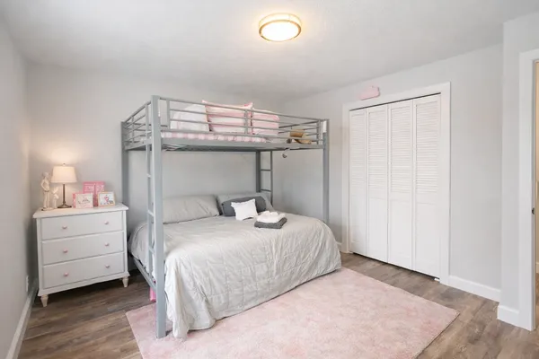 $4,200 | 1042 East Circle Drive, Wayzata, MN 55391