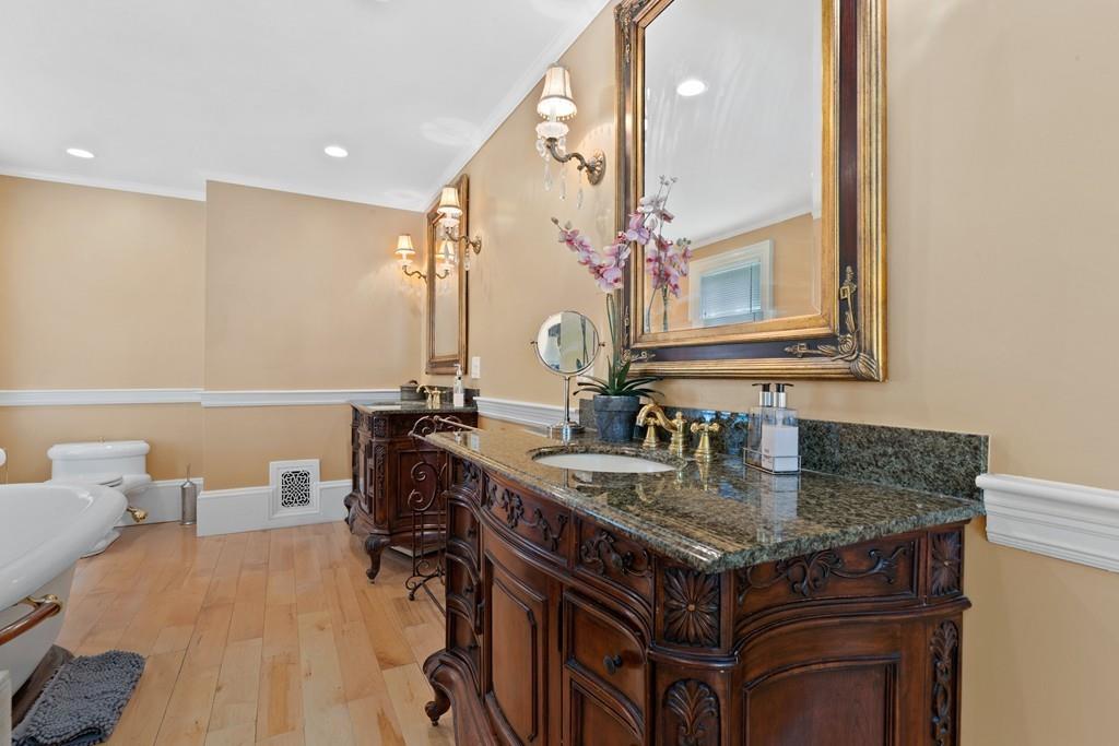 675 Main Street Hingham, MA 02043 - Photo 25 of 40