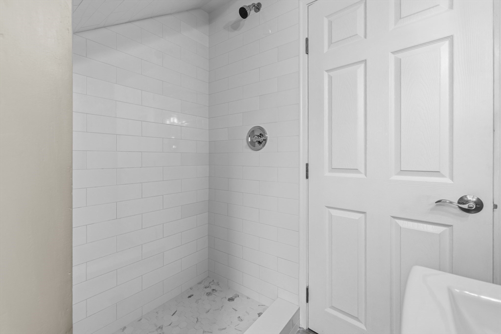 246 Winthrop Street Rehoboth, MA 02769 - Photo 23 of 36