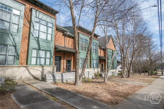 $1,975 | 1500 Timothy Road, Unit 20, Athens, GA 30606