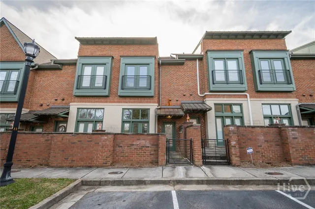 $1,975 | 1500 Timothy Road, Unit 20, Athens, GA 30606