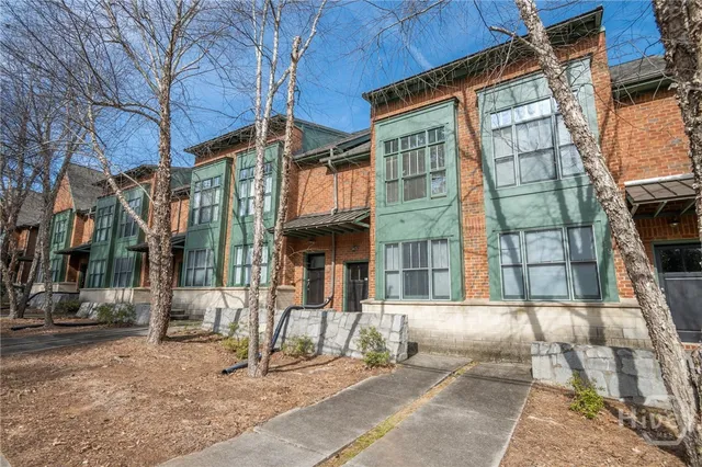 $1,975 | 1500 Timothy Road, Unit 20, Athens, GA 30606