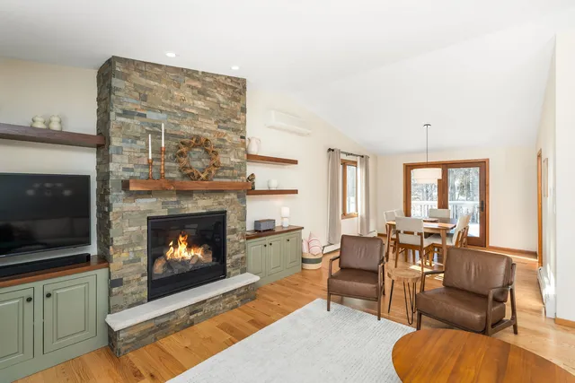 $544,500 | 1609 Woodbury Lane, Duluth, MN 55803