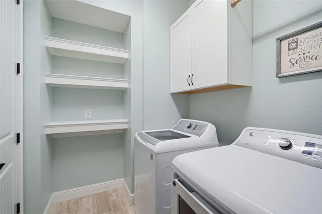 $384,900 | 12926 Satin Lily Drive, Riverview, FL 33579