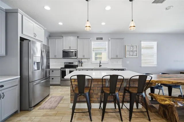 $384,900 | 12926 Satin Lily Drive, Riverview, FL 33579