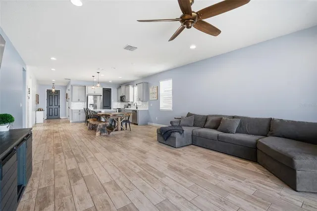 $384,900 | 12926 Satin Lily Drive, Riverview, FL 33579