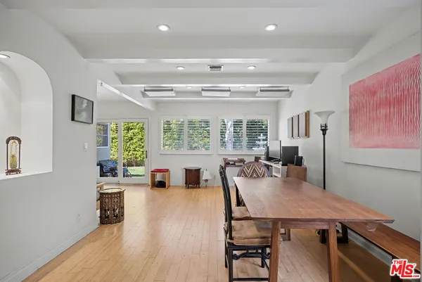 $2,350,000 | 10481 Eastborne Avenue, Los Angeles, CA 90024