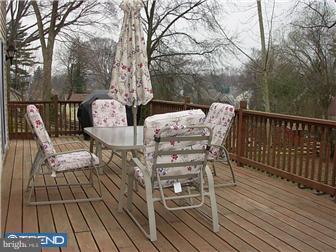 22 Berkley Road Broomall, PA 19008 - Photo 11 of 12 Deck