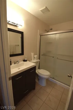 $1,950 | 8064 Teresita Avenue, Las Vegas, NV 89147