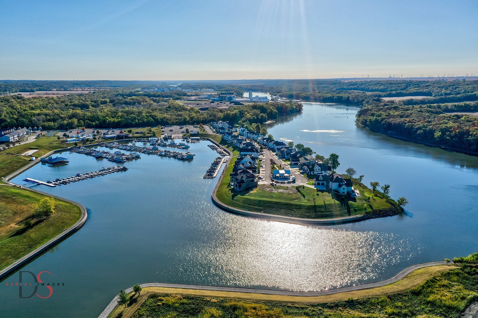 41 Waterside Way, Unit D Ottawa, IL 61350 - Photo 10 of 27 an aerial view of a house with a lake view