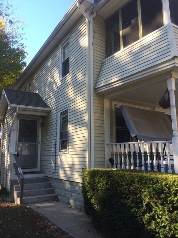 22-24 Palmyra Street Springfield, MA 01118 - Photo 3 of 5 Gallery Image 3