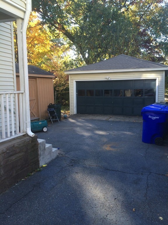 22-24 Palmyra Street Springfield, MA 01118 - Photo 5 of 5 Gallery Image 5