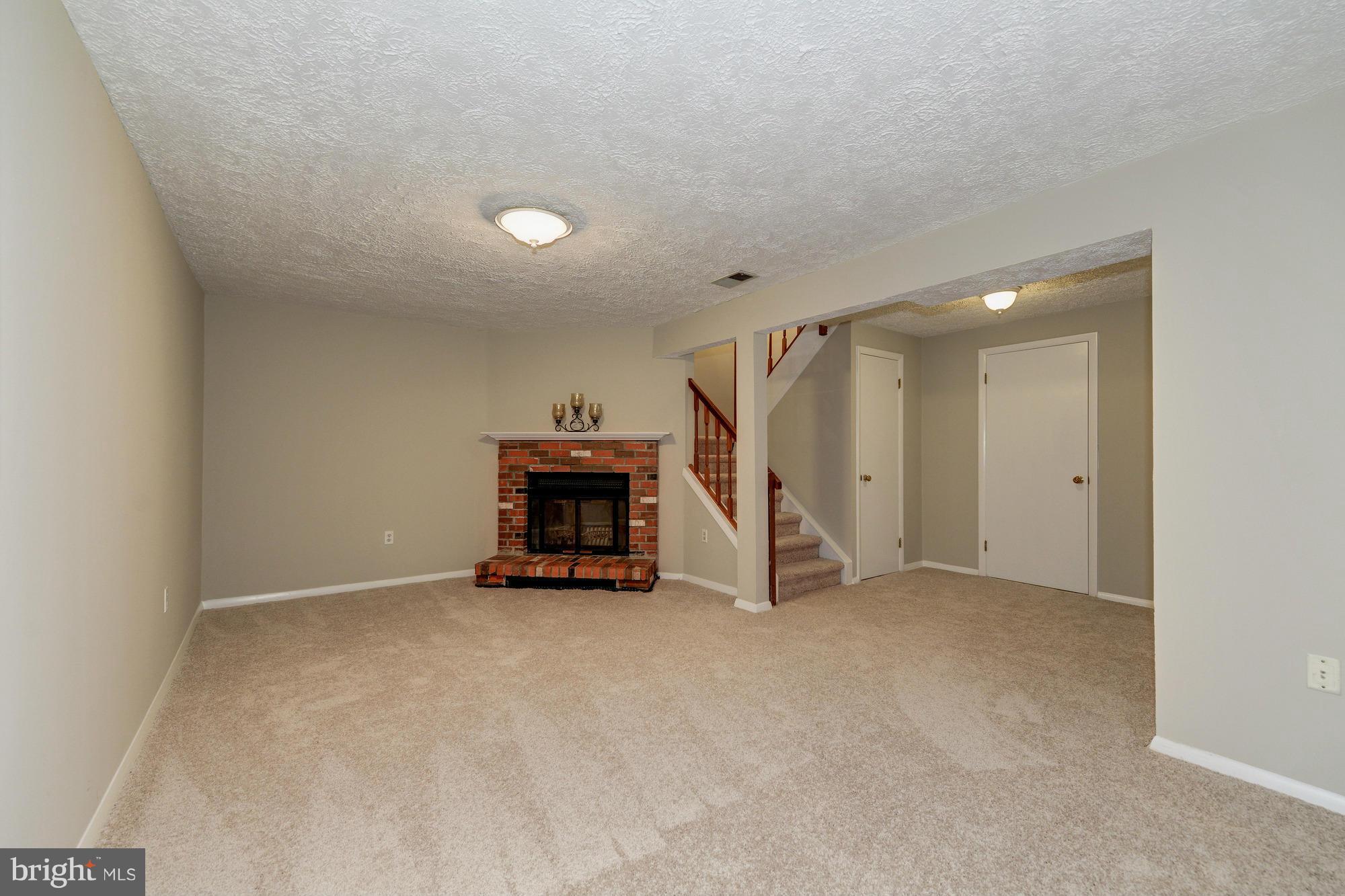 11565 Ivy Bush Court Reston, VA 20191 - Photo 23 of 30 Lower Level Rec Room
