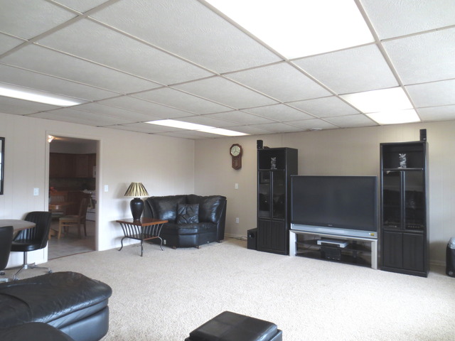 2605 Caton Farm Road Joliet, IL 60435 - Photo 6 of 19