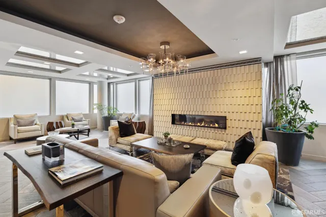 $2,895,000 | 1501 Filbert Street, Unit PH7F, San Francisco, CA 94123