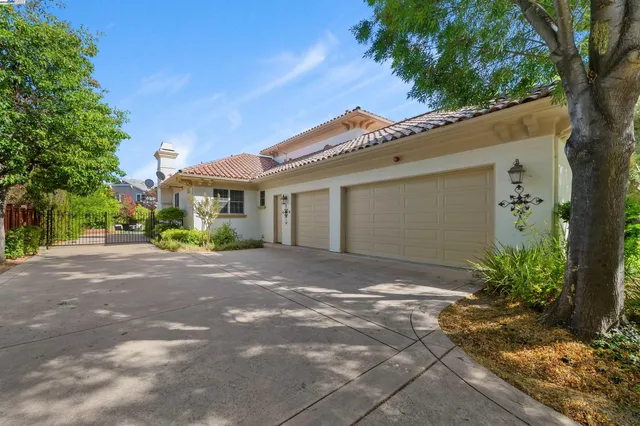 $3,799,000 | 1655 Orvieto Court, Pleasanton, CA 94566